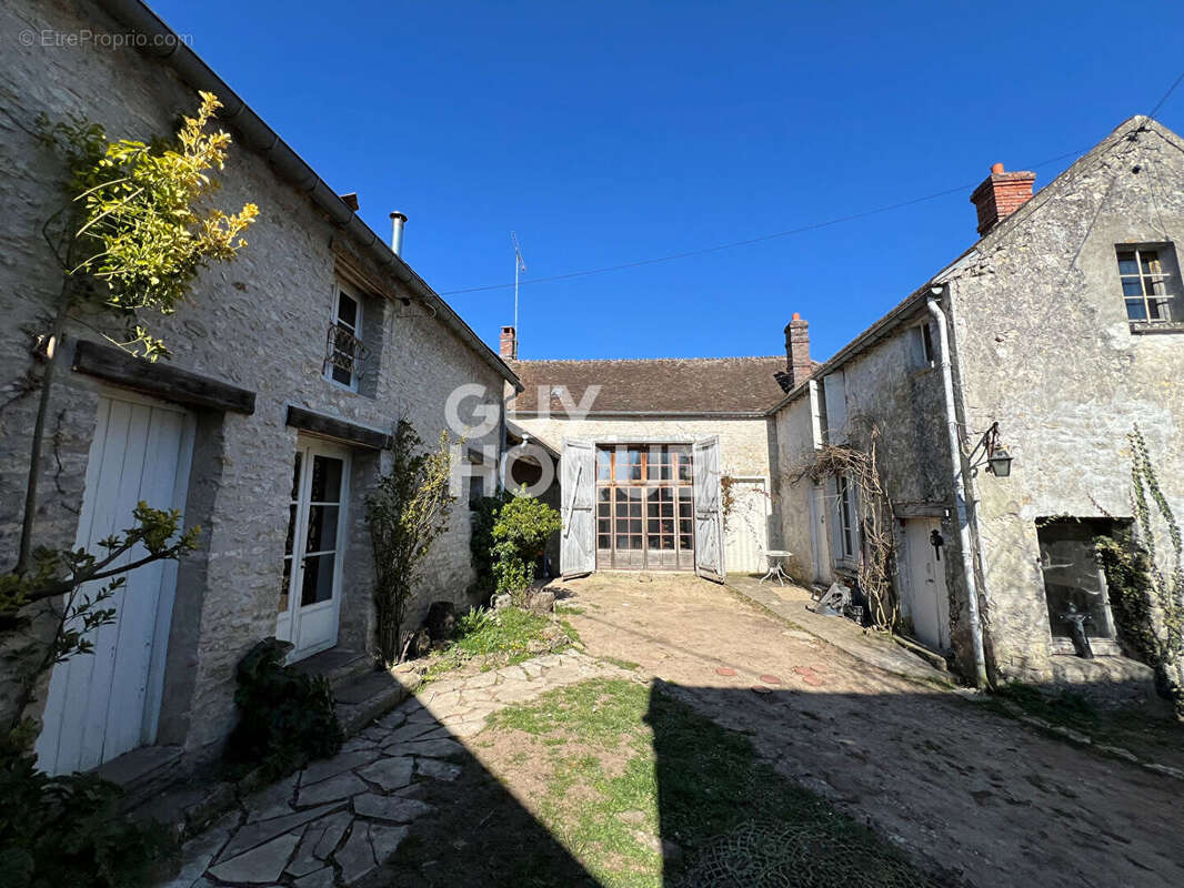 Maison à MALESHERBES