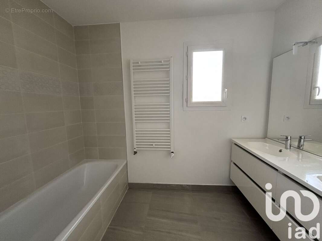 Photo 9 - Appartement à SAINT-LAURENT-DU-VAR