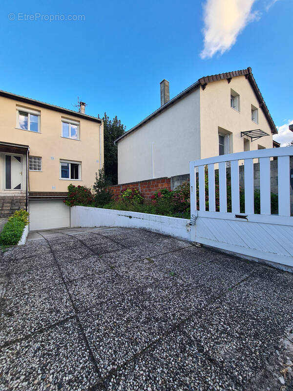 Maison à LE BLANC-MESNIL