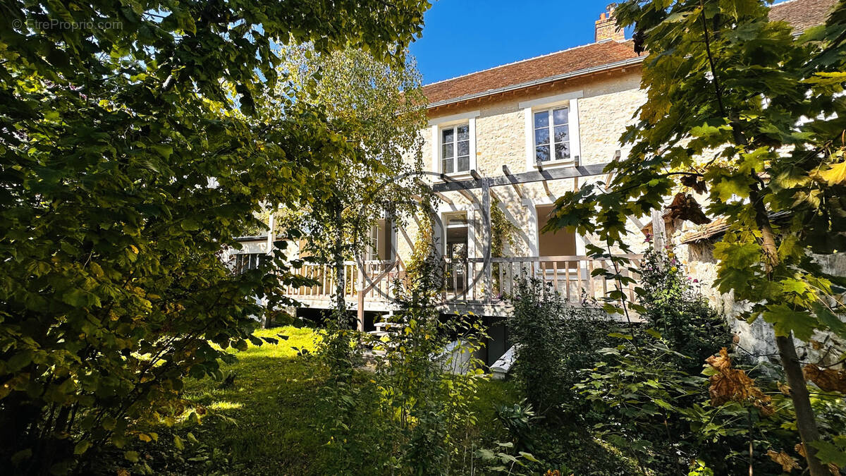 Maison à BOURRON-MARLOTTE