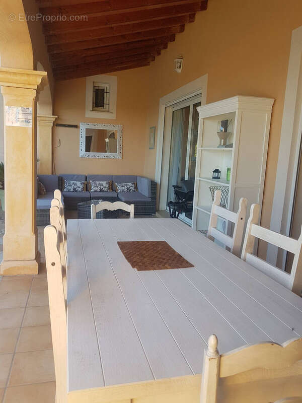 Maison à ROQUEBRUNE-SUR-ARGENS