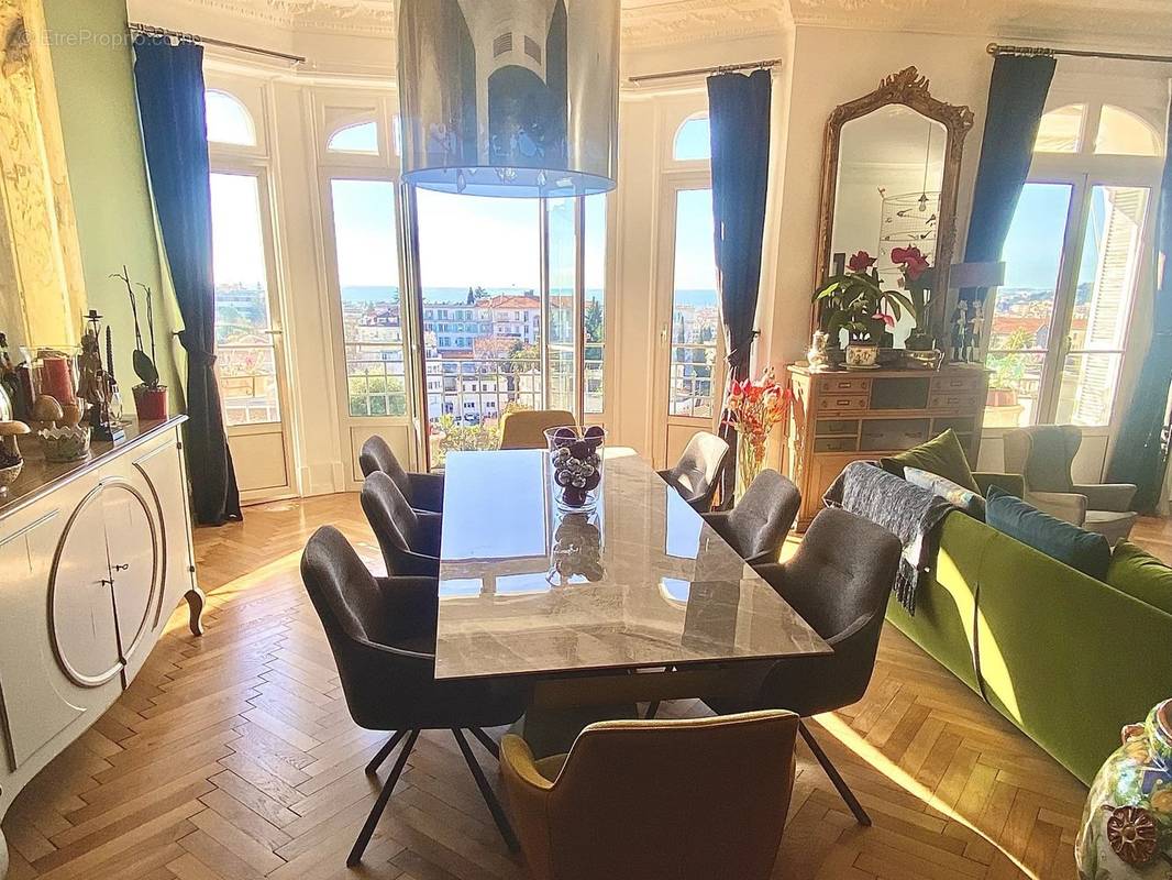 Appartement à NICE