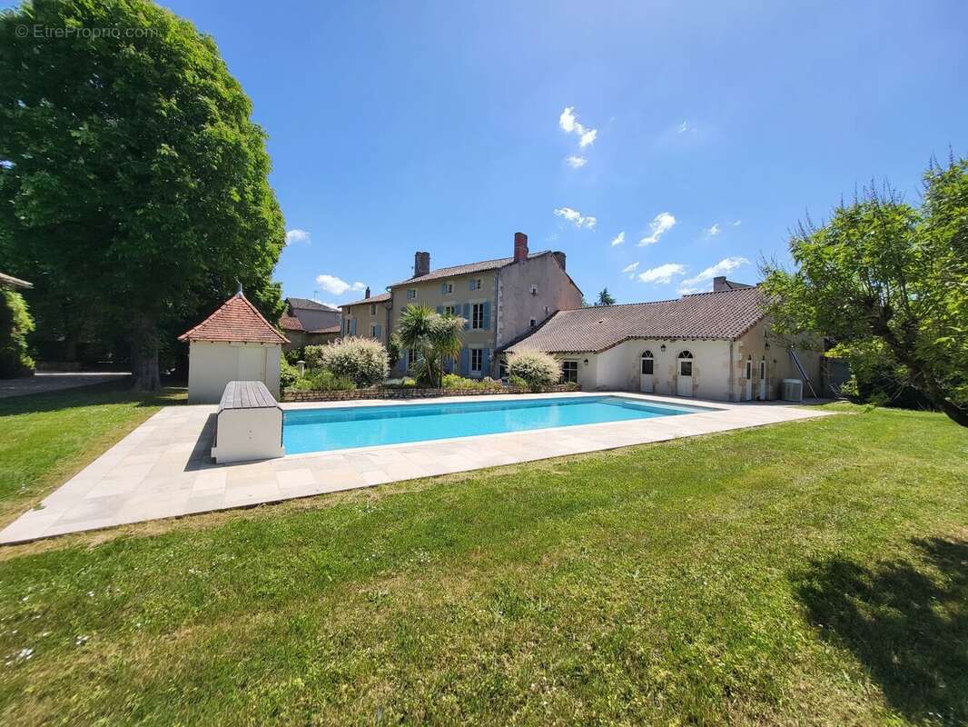 Maison à SAINT-SAVIN