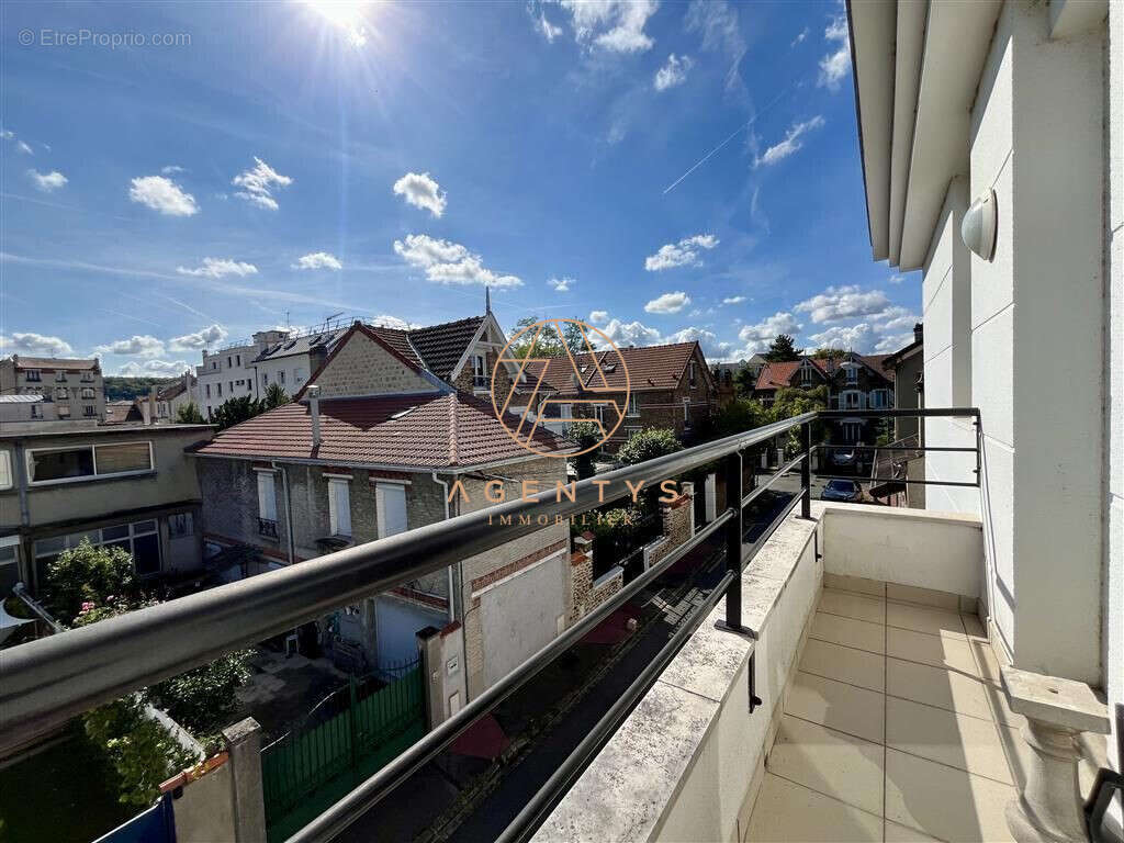Appartement à SAINT-MAUR-DES-FOSSES
