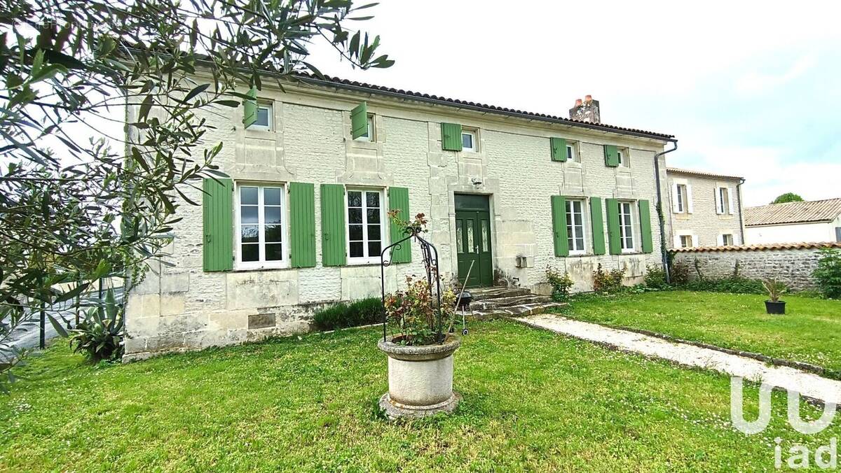 Photo 1 - Maison à BOUGNEAU