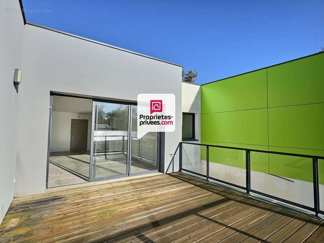 Appartement à POMPIGNAC