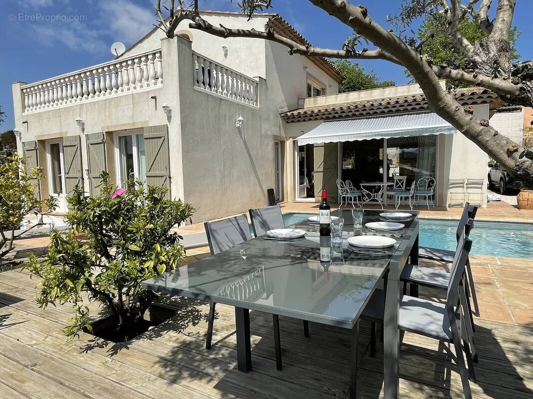 Maison à COGOLIN