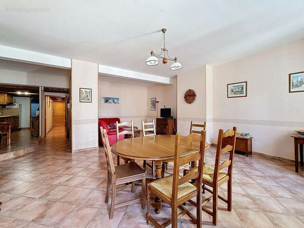 Appartement à JAUSIERS