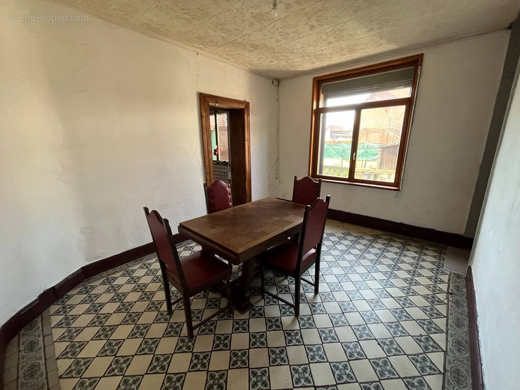 Maison à TRITH-SAINT-LEGER