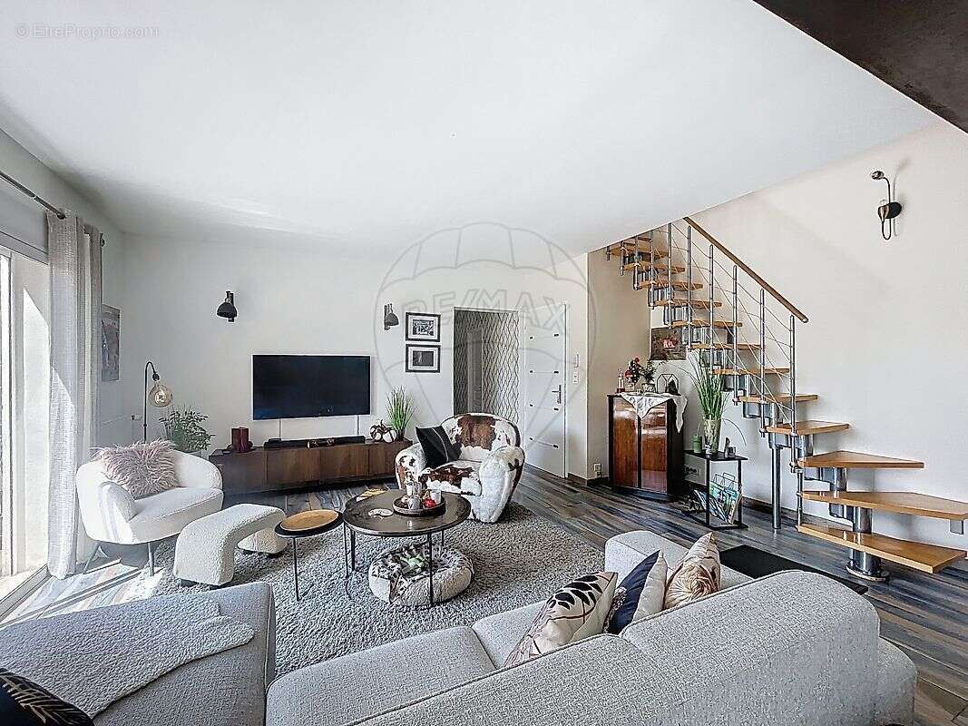 Maison à LA CALMETTE