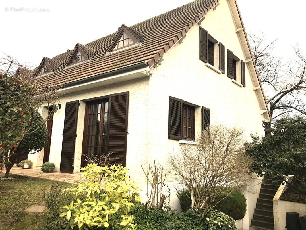 Maison à LAMORLAYE
