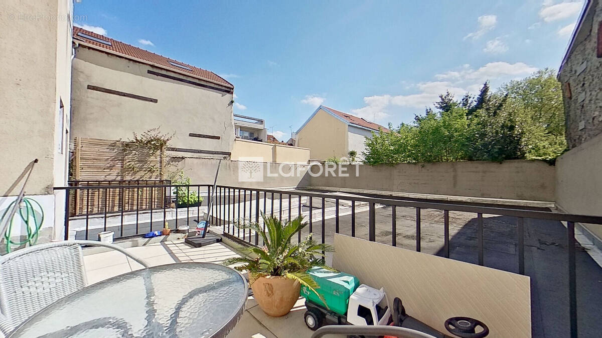 Appartement à NOISY-LE-SEC
