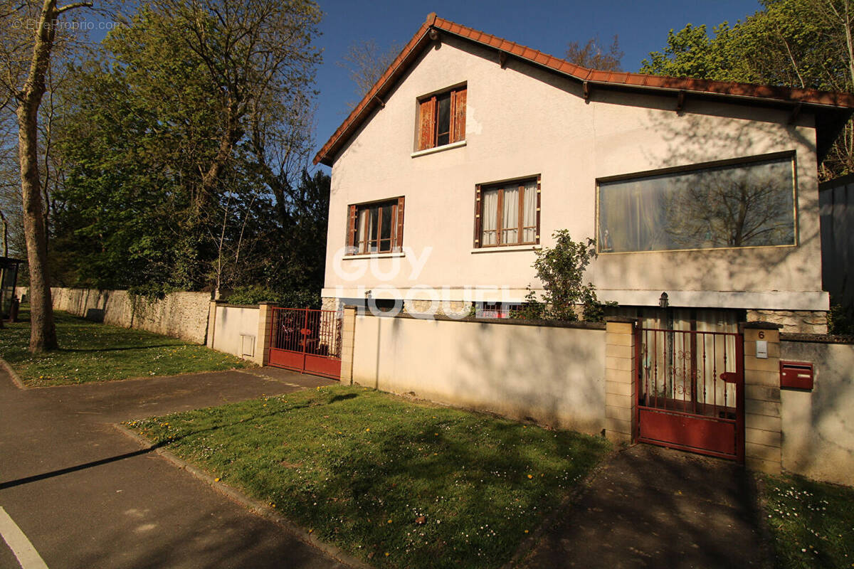 Maison à SERVON