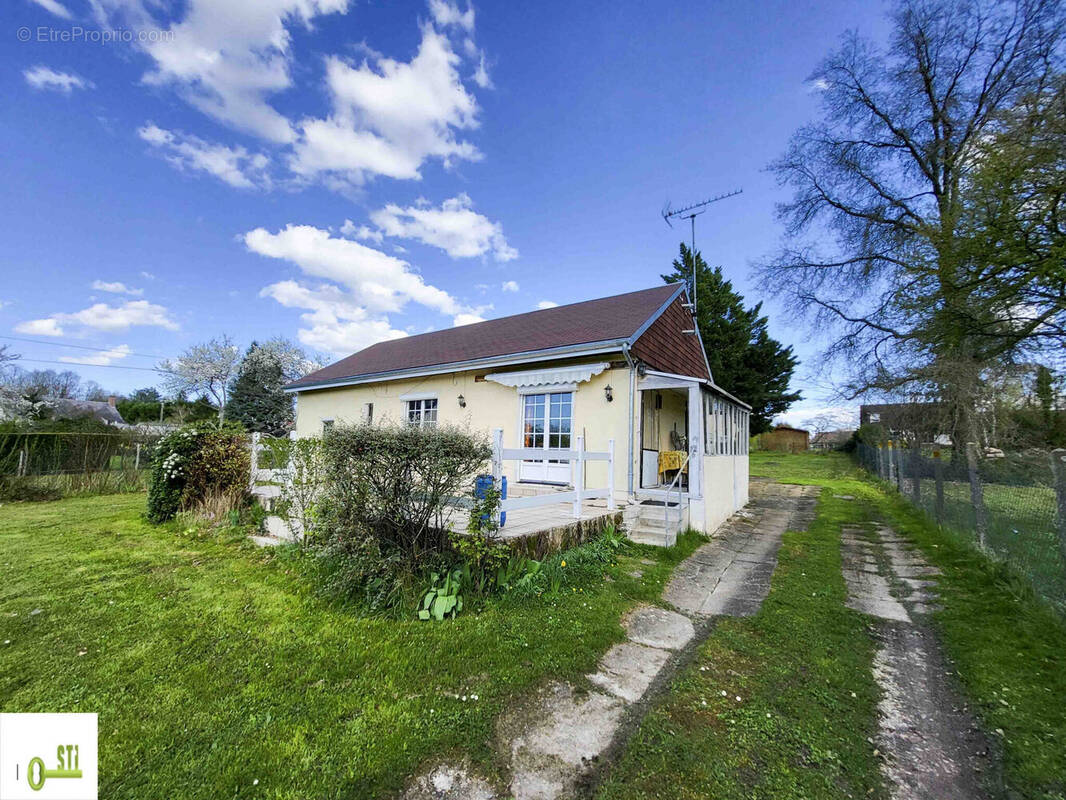 Photo 1 - Maison à SAINTE-GENEVIEVE-DES-BOIS