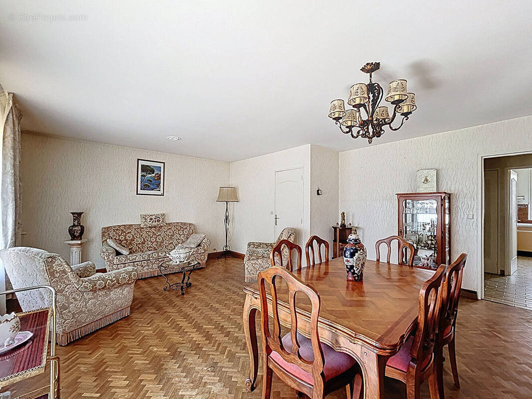 Appartement à SAINT-PIERRE-DES-CORPS