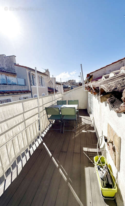 Appartement à MARSEILLE-2E