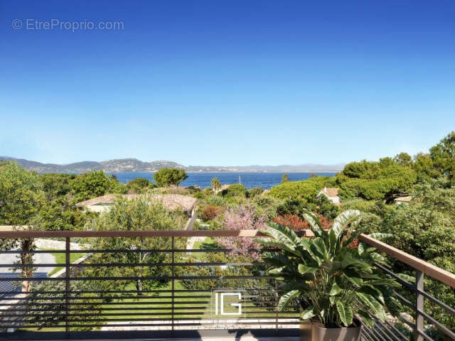 Maison à HYERES