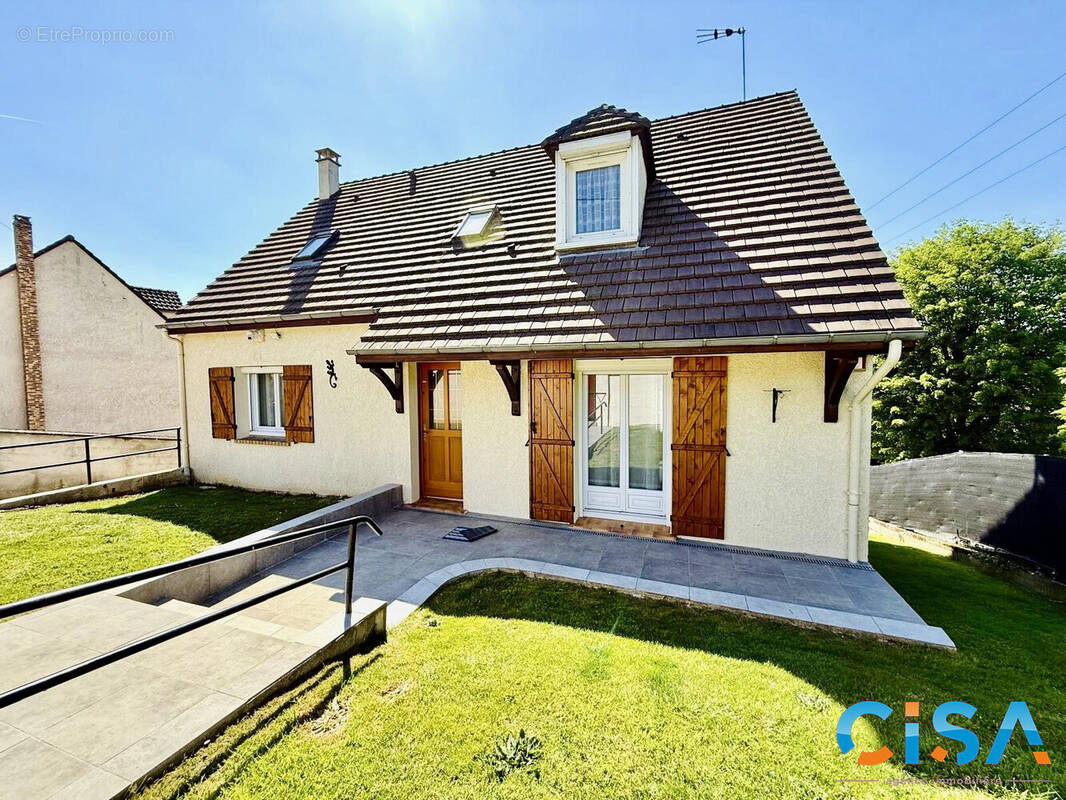 Maison à BORNEL