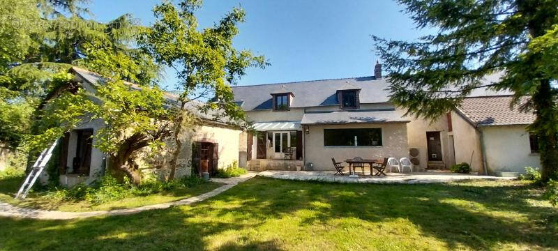 Maison à EPERNON
