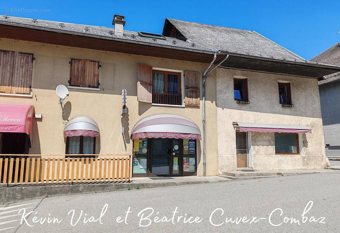 Photo 1 - Commerce à SAINTE-HELENE-SUR-ISERE