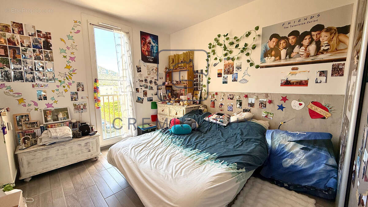 Appartement à GUILHERAND-GRANGES