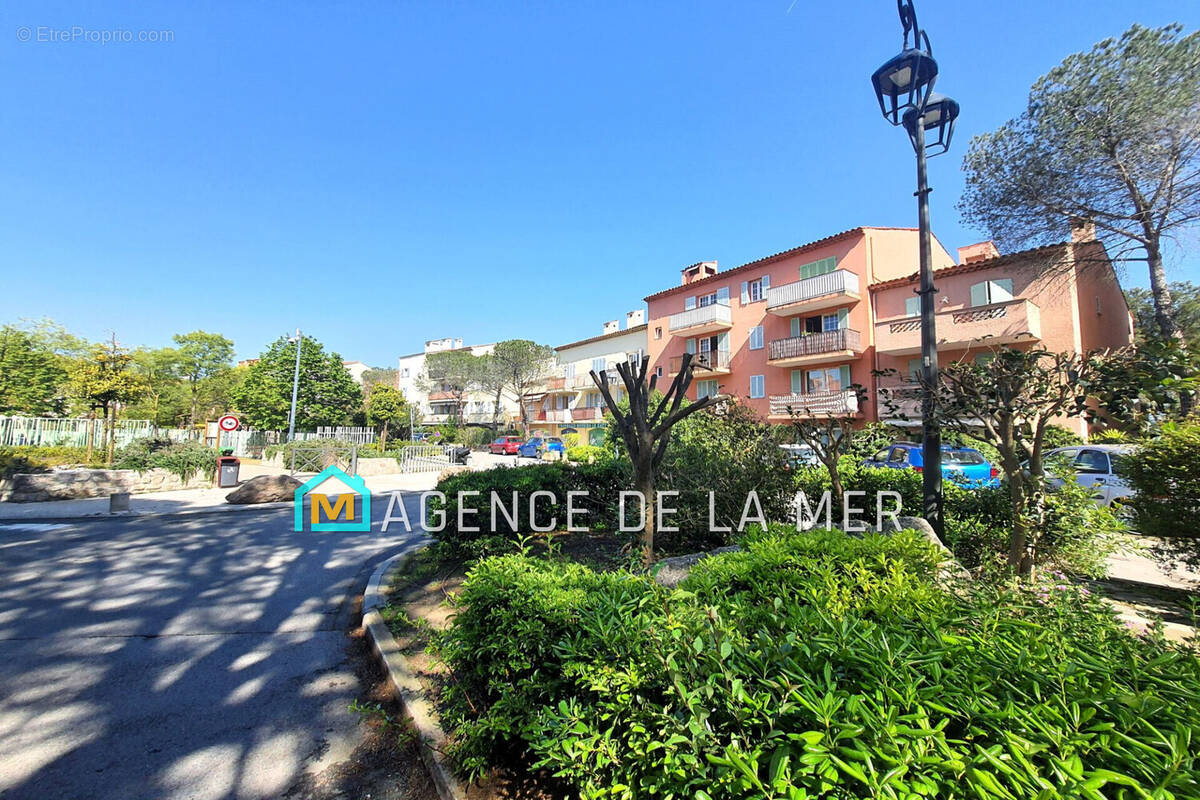 Appartement à MOUGINS