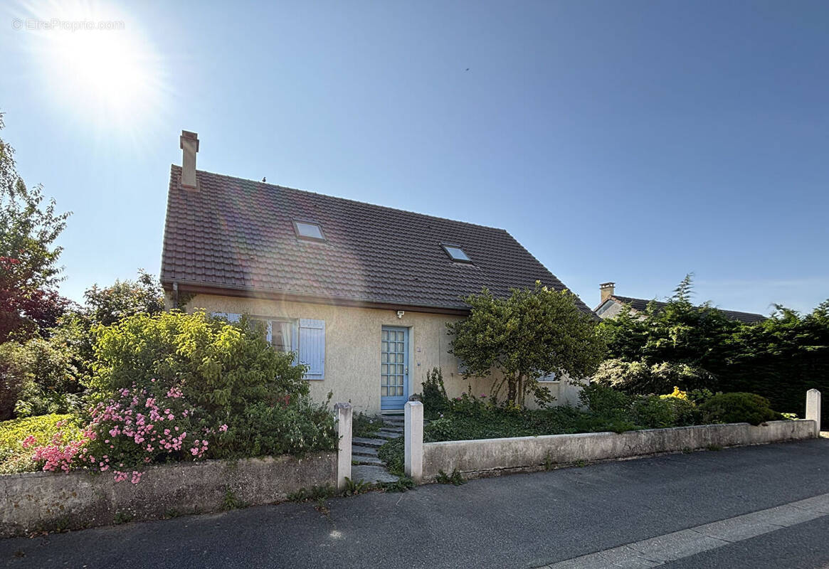 Maison à BIEVILLE-BEUVILLE