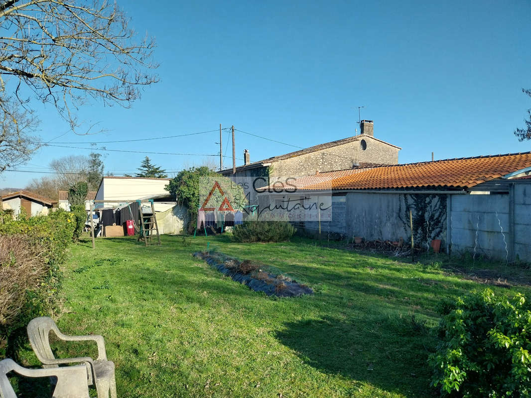 Maison à PORTETS