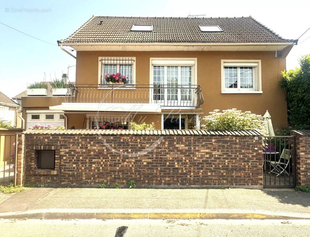 Maison à VILLEPINTE