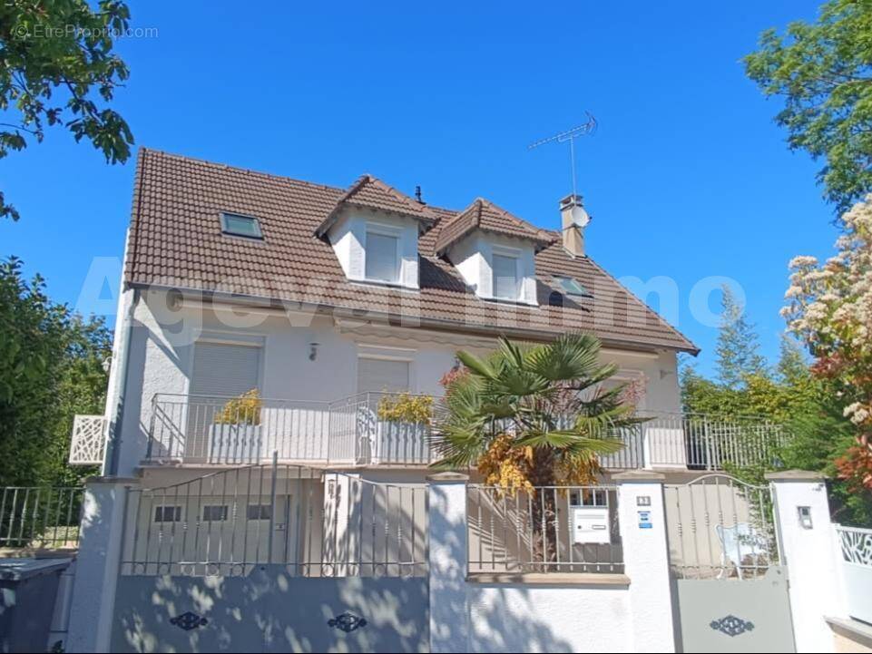 1747310357859 - Maison à MONTGERON