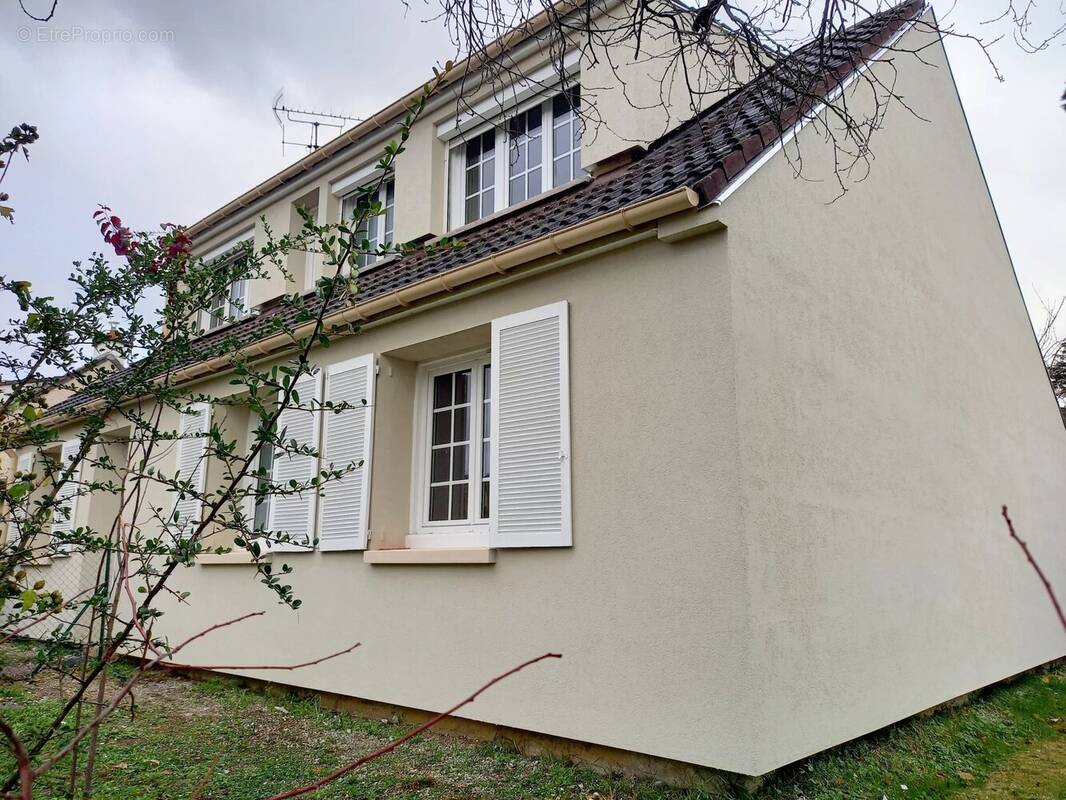 Maison à BOIS-LE-ROI