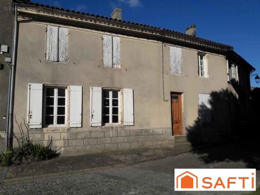Photo 1 - Maison à SAINT-ESTEPHE
