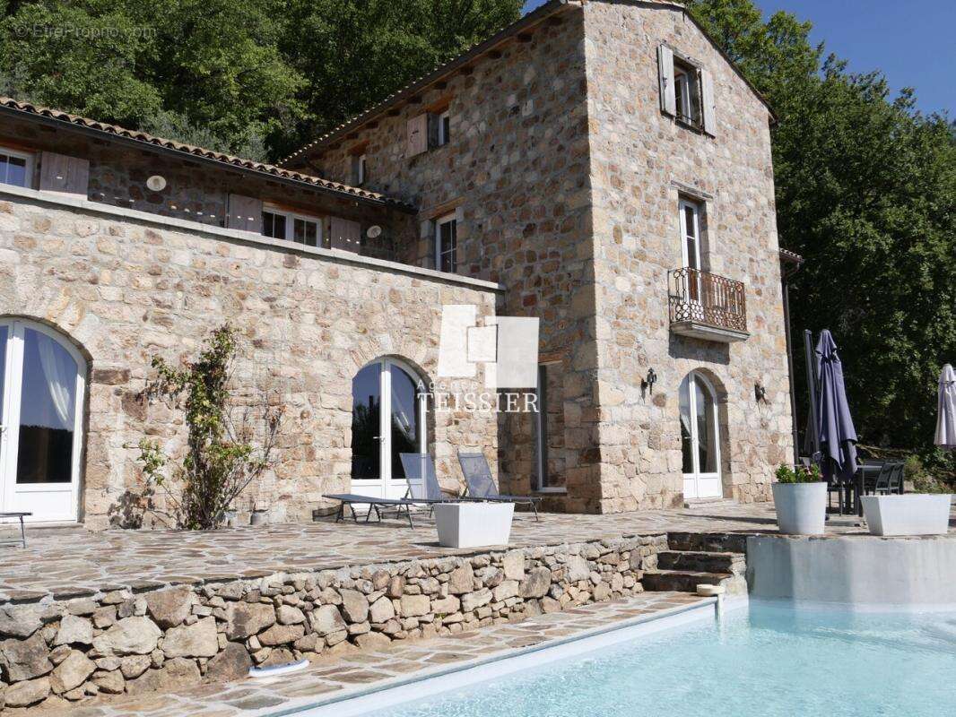 Maison à JOYEUSE