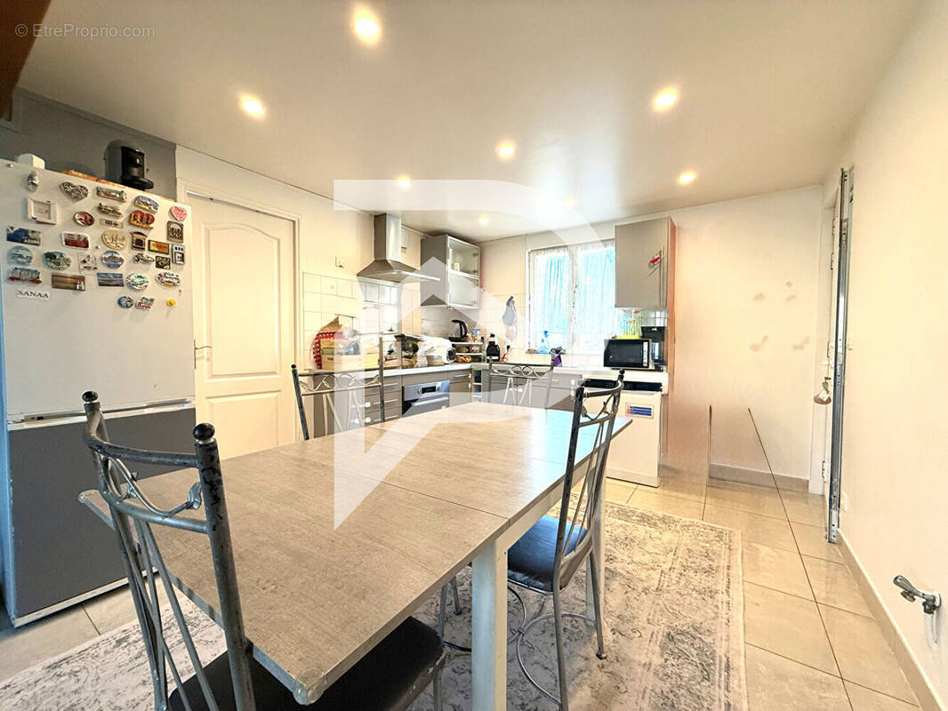 Appartement à MONTATAIRE
