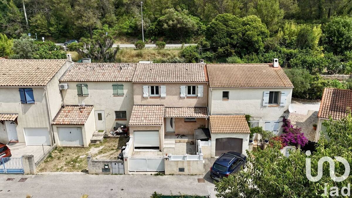Photo 1 - Maison à SOLLIES-TOUCAS
