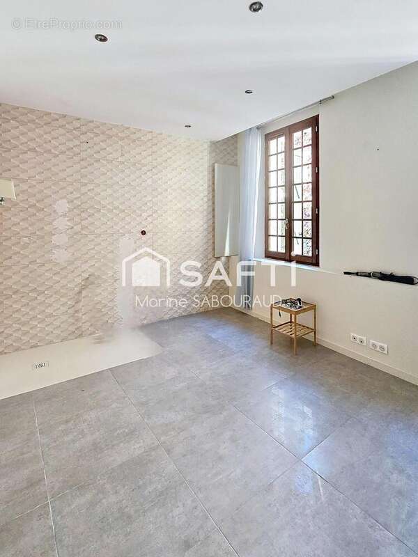 Photo 2 - Appartement à COTIGNAC