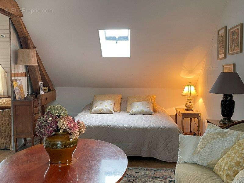 Maison à LA BAZOCHE-GOUET