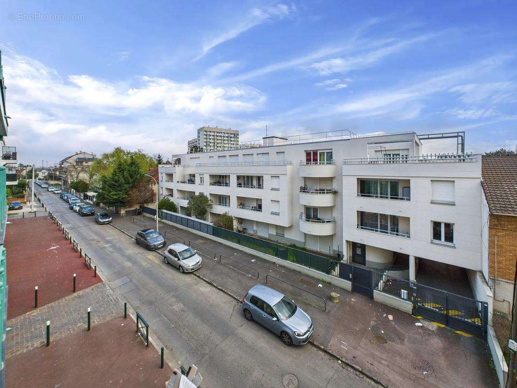Appartement à LE BLANC-MESNIL