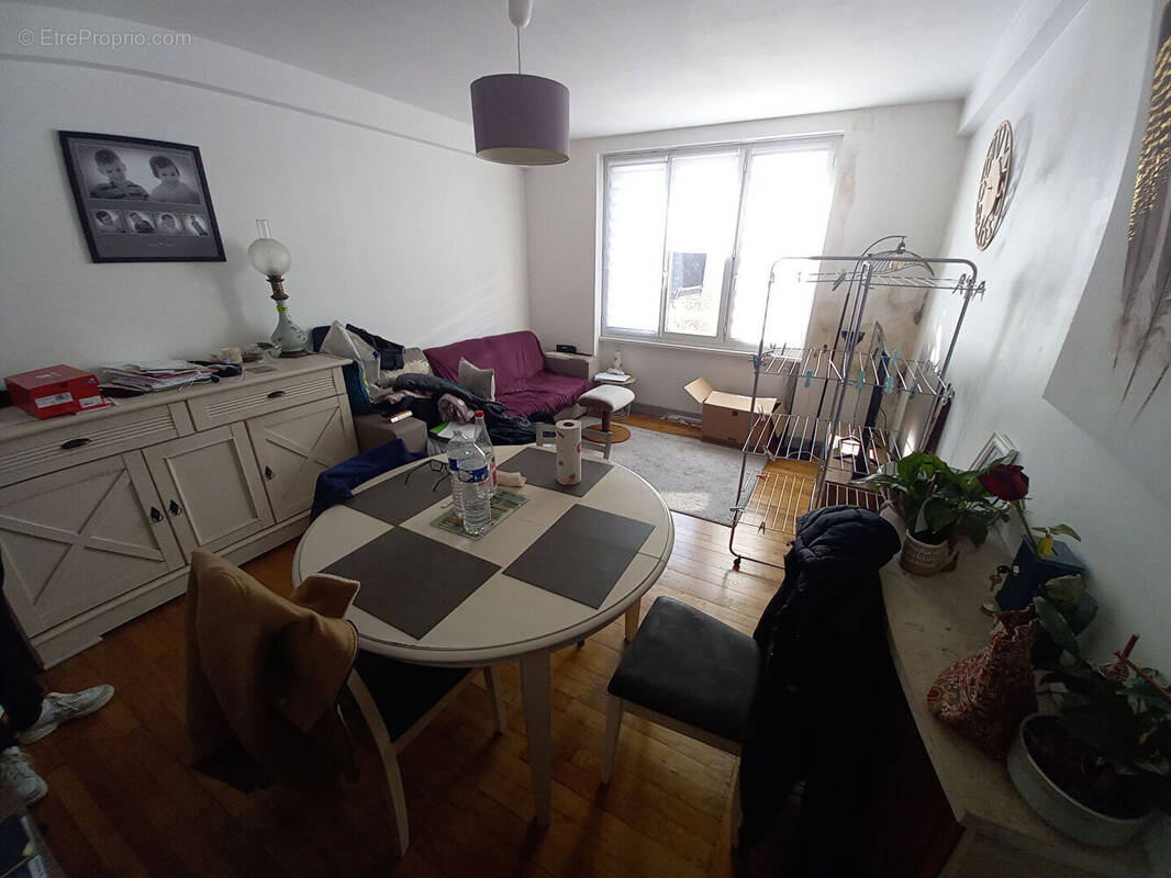 Appartement à FOUGERES