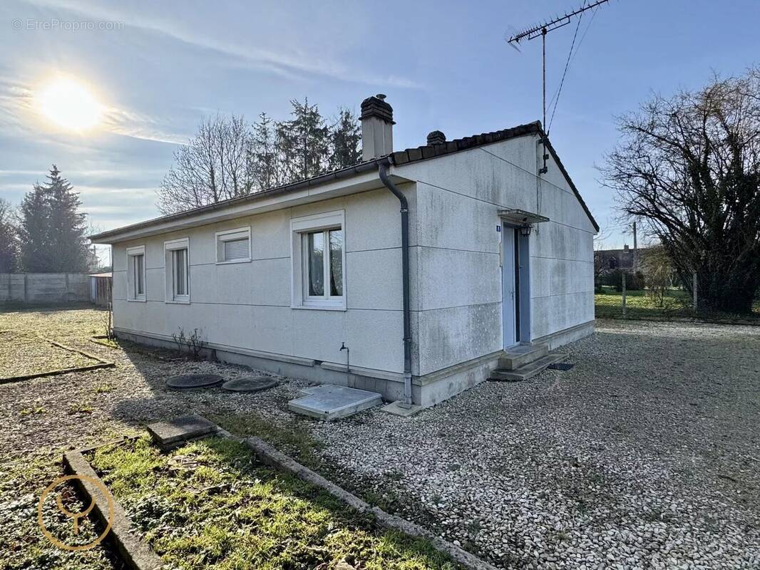 Maison à ROMILLY-SUR-SEINE