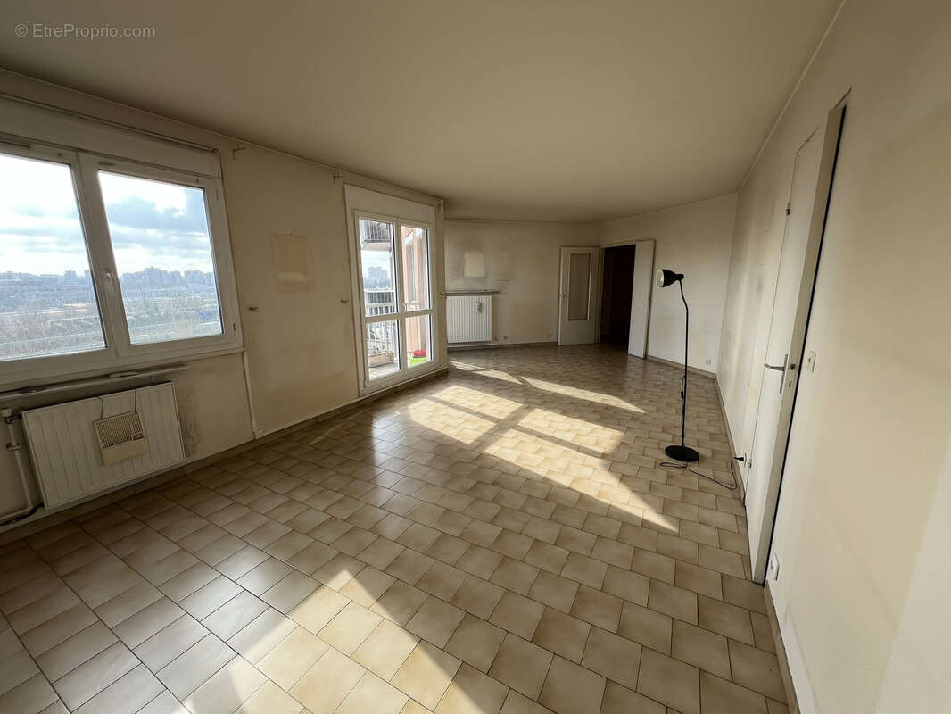 Appartement à MAISONS-ALFORT
