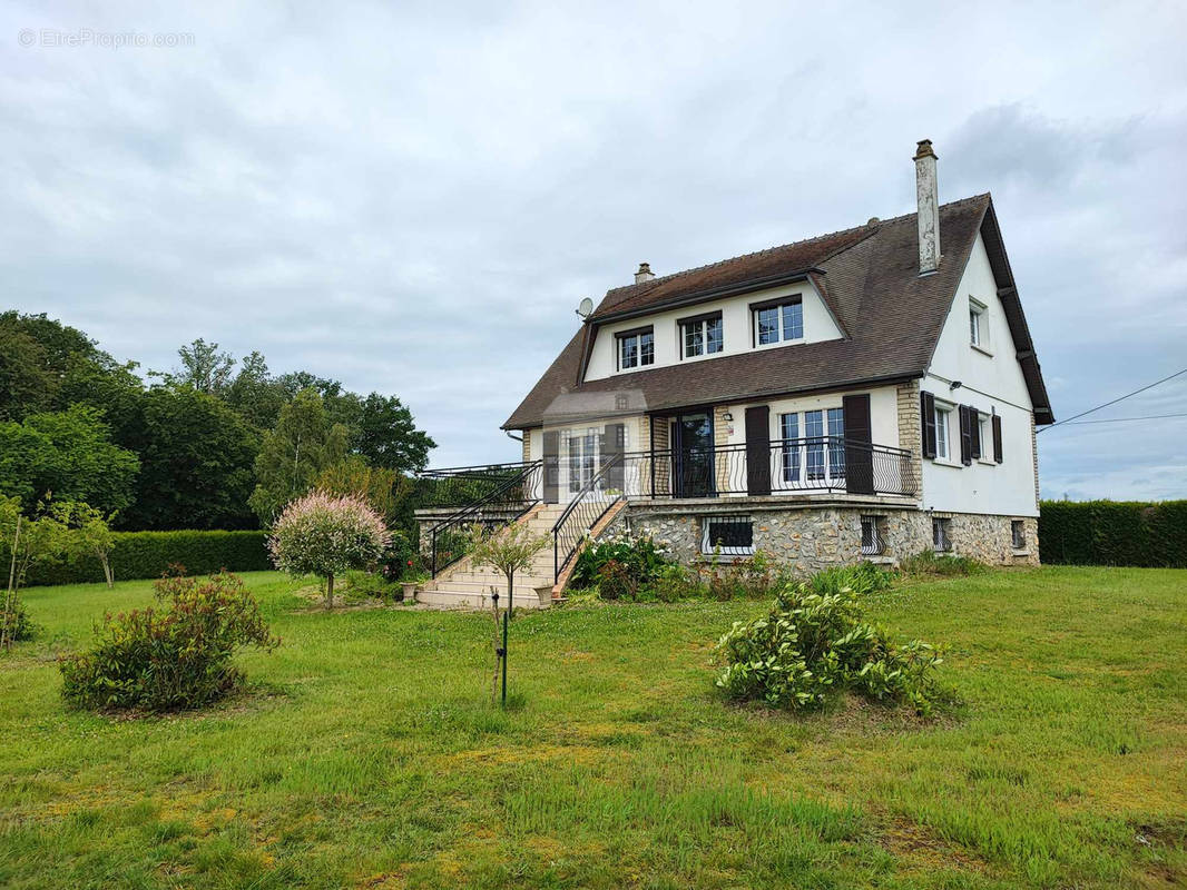 Maison à BEAUMONT-LE-ROGER
