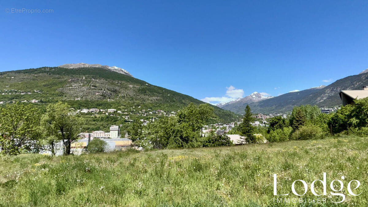 Terrain à BRIANCON