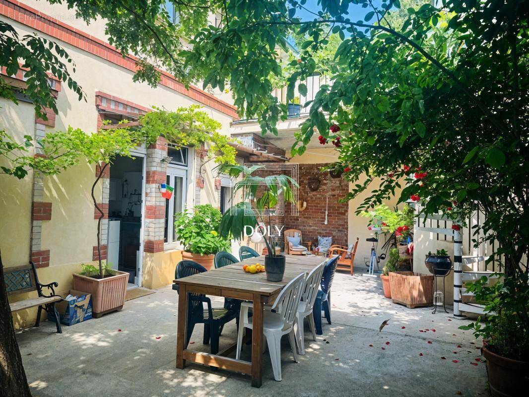 Maison à COLOMBES