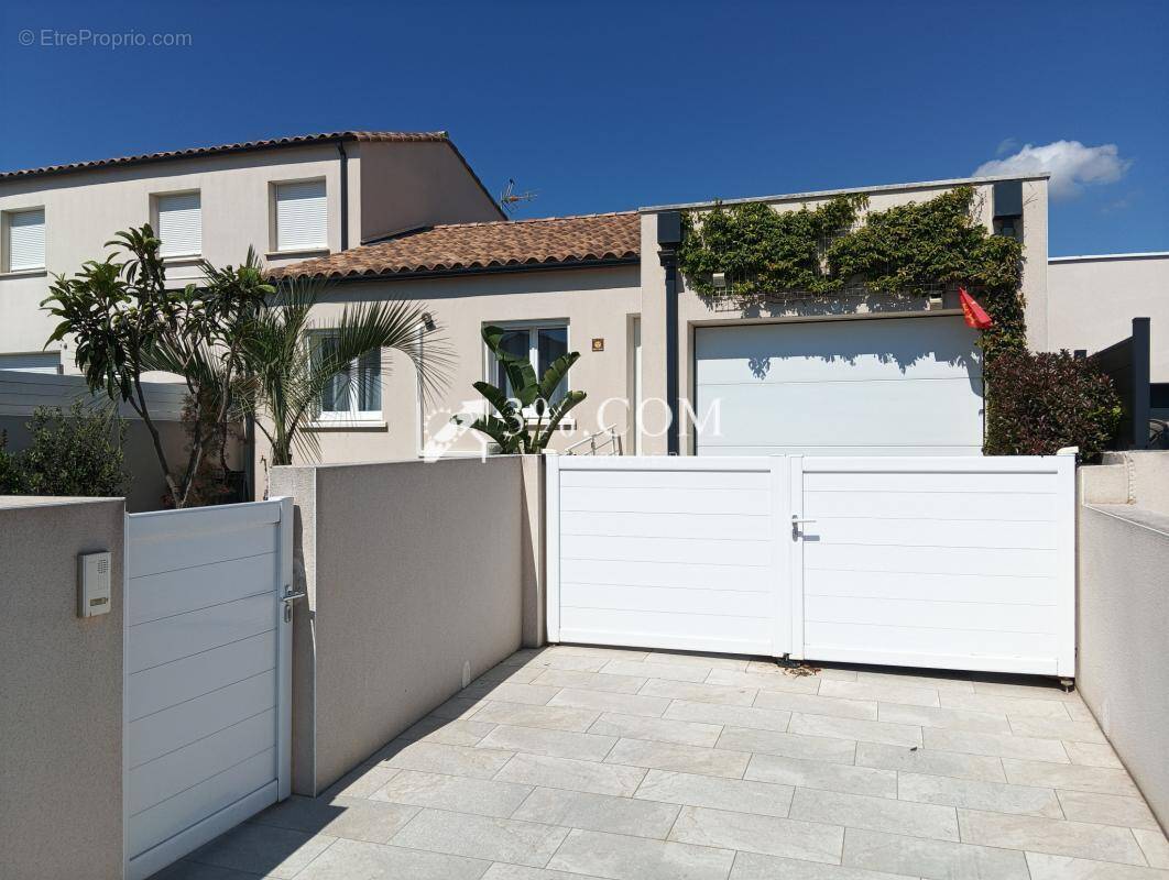 Maison à SERIGNAN
