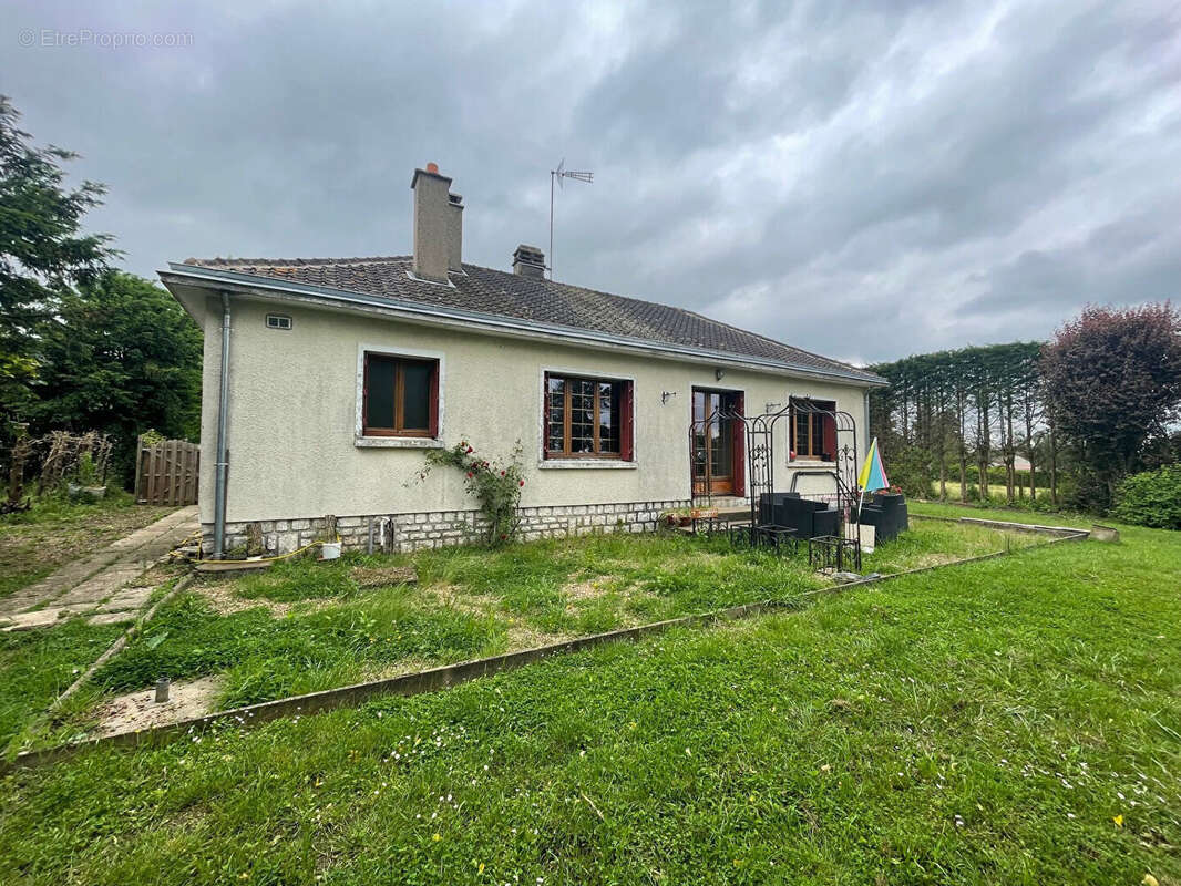 Maison à MOREE