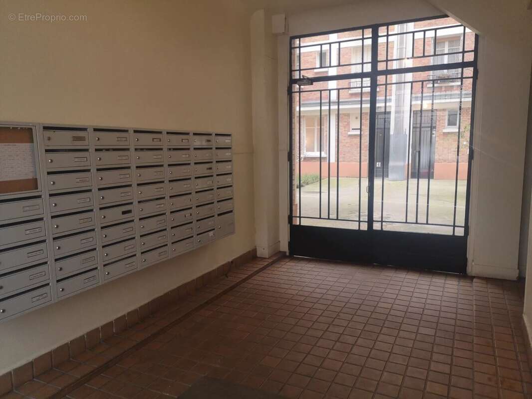 Appartement à PARIS-19E