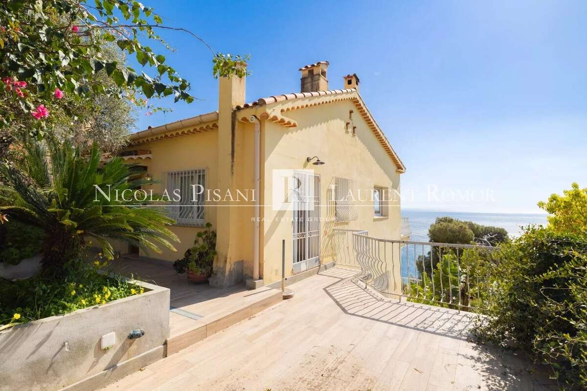 Maison à EZE