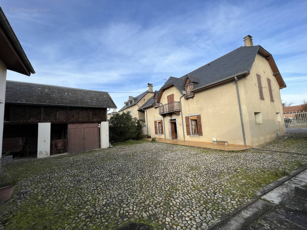 Maison à SOUES