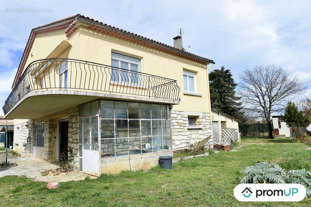 Maison à SAINT-JULIEN-LES-ROSIERS